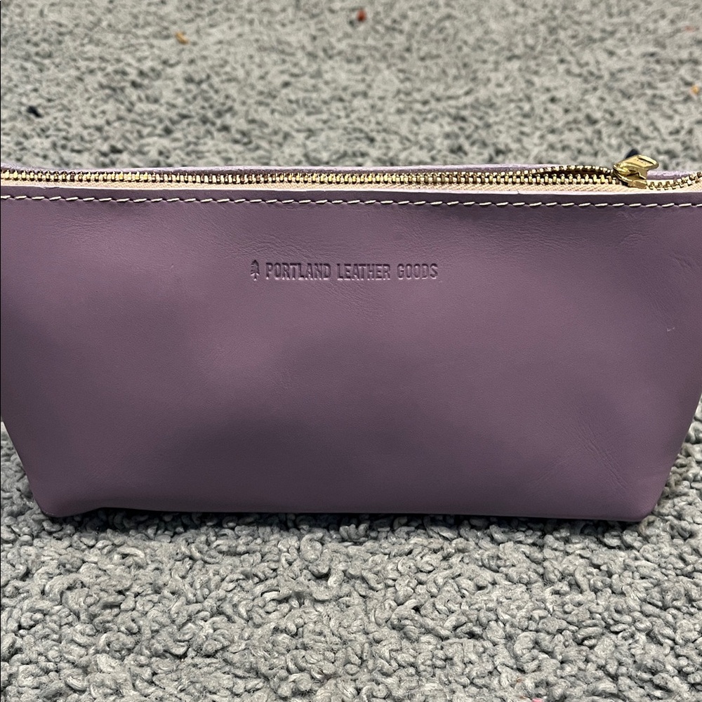 Portland Leather Lavender Cosmetic Case